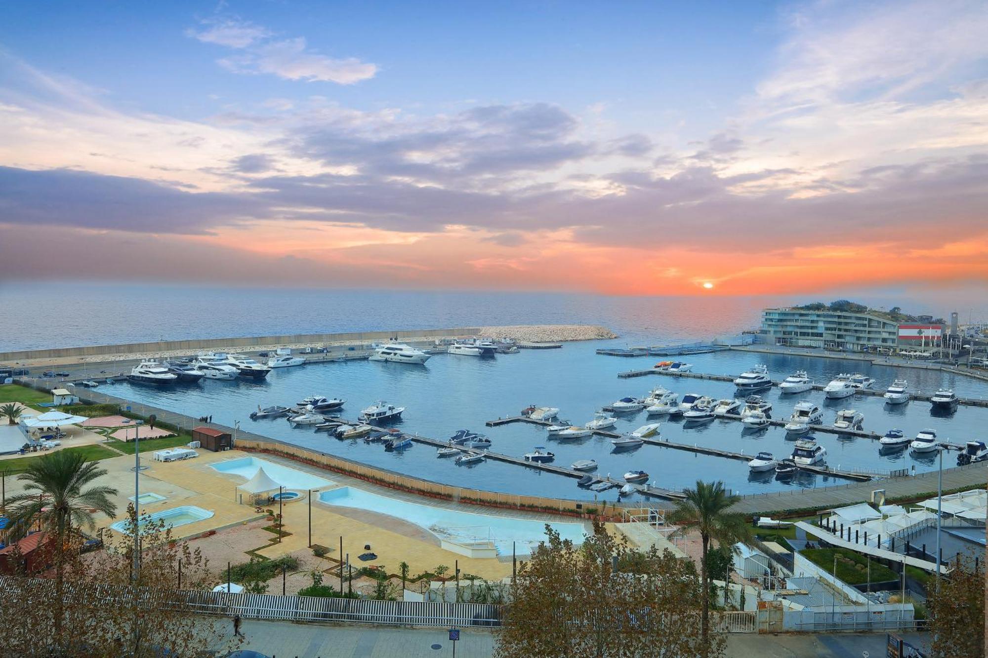 Voco Beirut Central District By Ihg Bagian luar foto